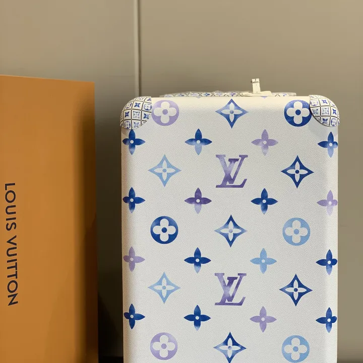 スーパーコピー ルイヴィトン スーツケース