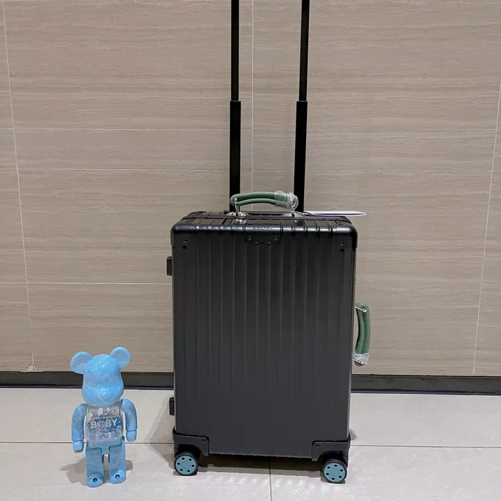 スーパーコピー リモワ スーツケース