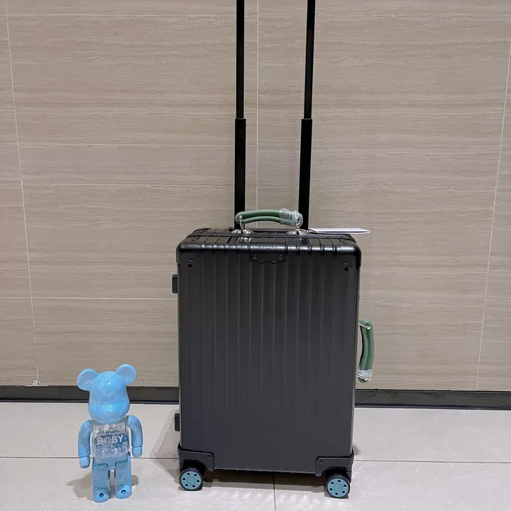 スーパーコピー リモワ スーツケース