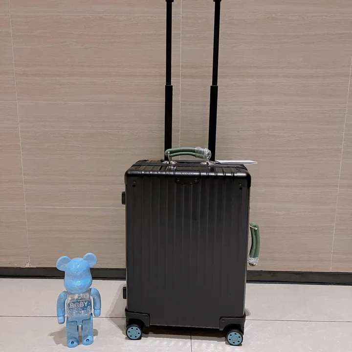 スーパーコピー リモワ スーツケース