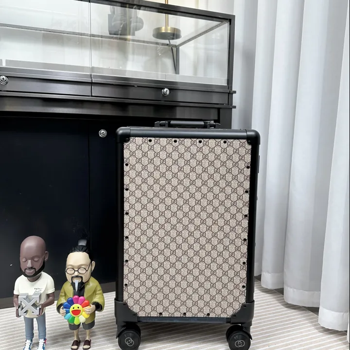スーパーコピー グッチ スーツケース