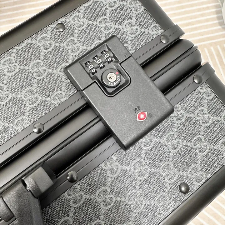 スーパーコピー グッチ スーツケース