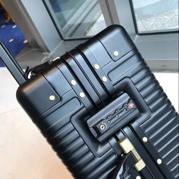 スーパーコピー グッチ スーツケース