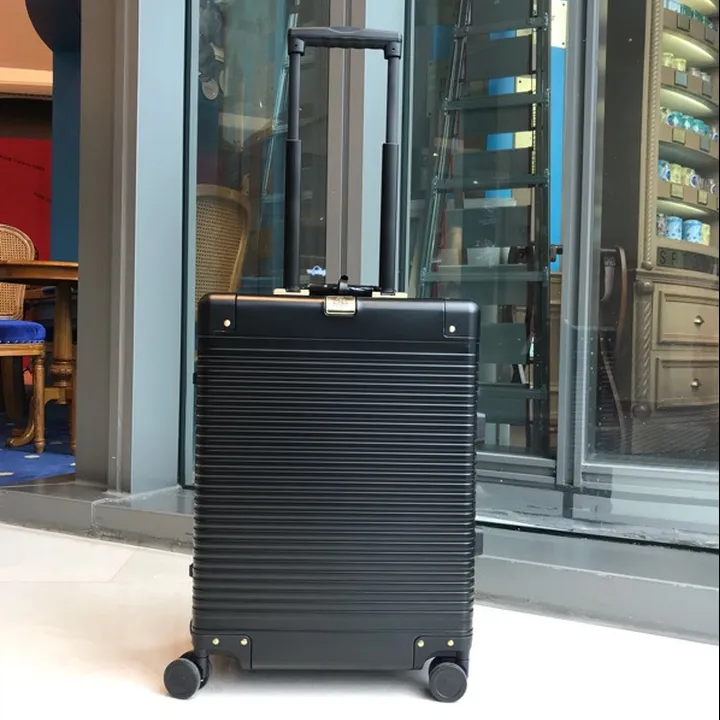 スーパーコピー グッチ スーツケース