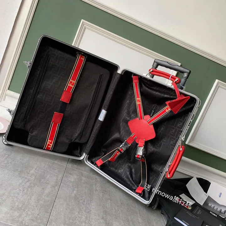 スーパーコピー ディオール スーツケース