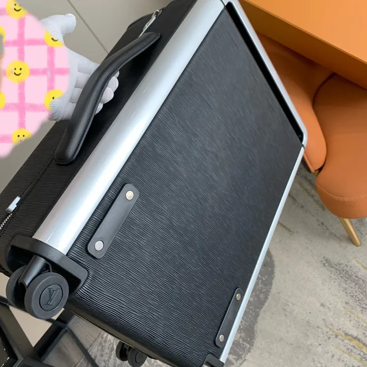 スーパーコピー ルイヴィトン スーツケース