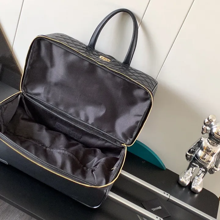 スーパーコピー シャネル スーツケース