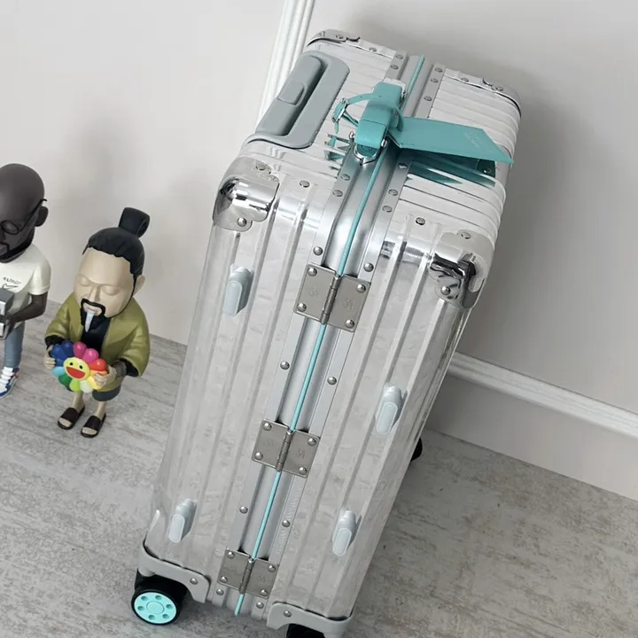 スーパーコピー ティファニー スーツケース