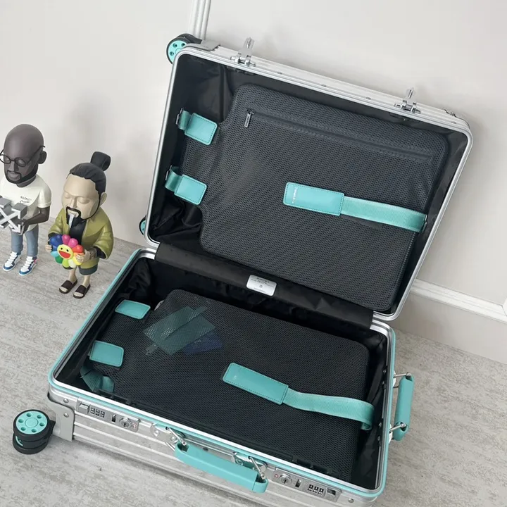 スーパーコピー ティファニー スーツケース