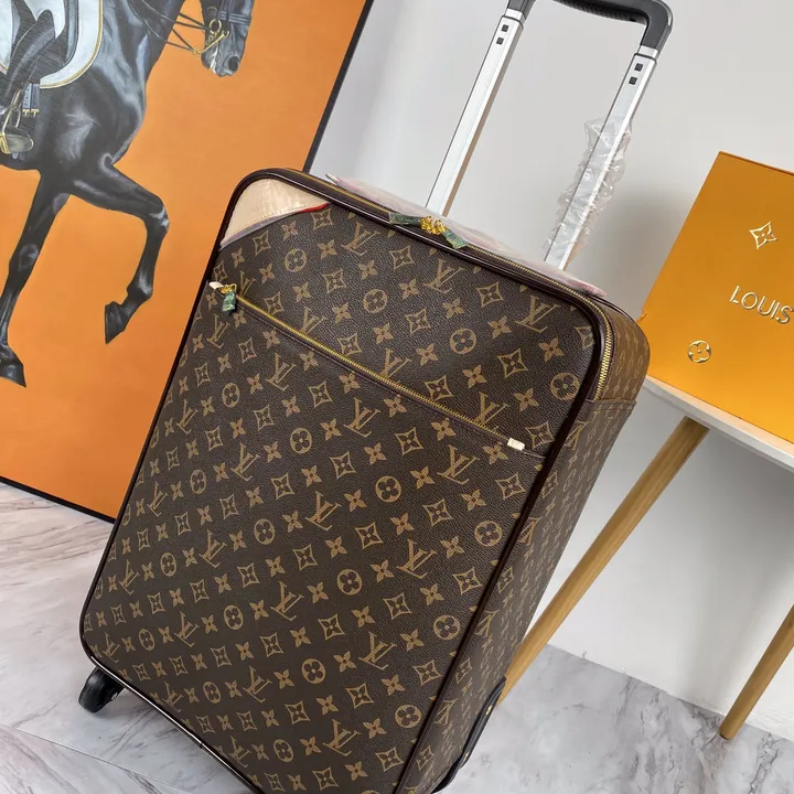 スーパーコピー ルイヴィトン スーツケース
