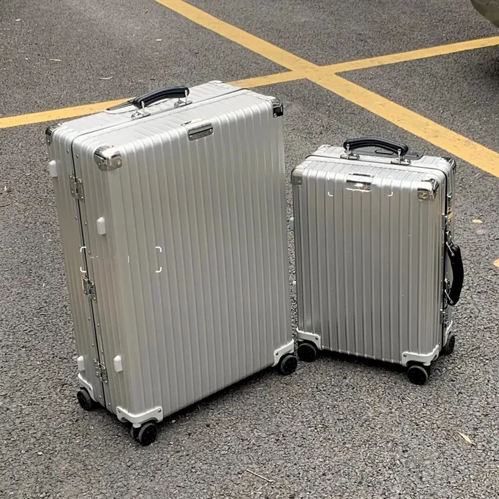 スーパーコピー リモワ スーツケース
