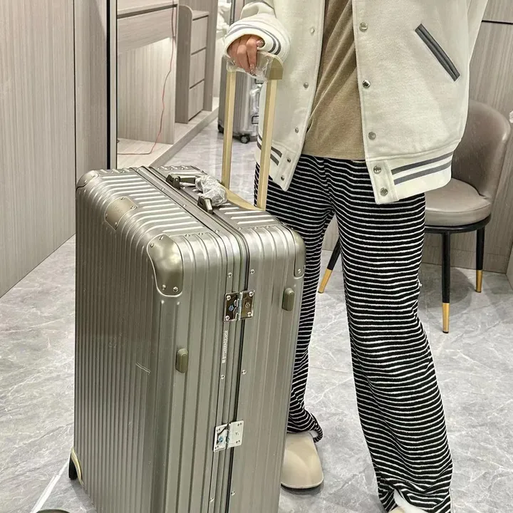 スーパーコピー シチズン スーツケース