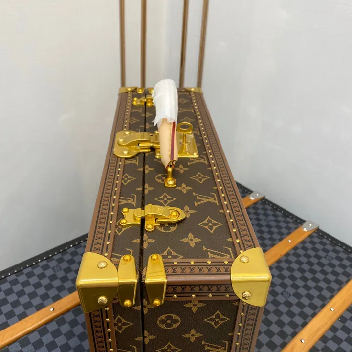 スーパーコピー ルイヴィトン スーツケース