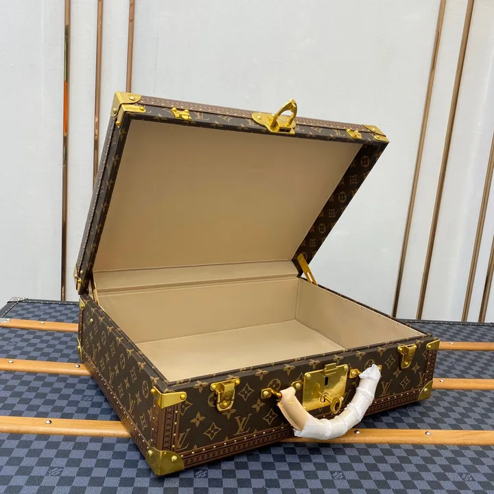 スーパーコピー ルイヴィトン スーツケース