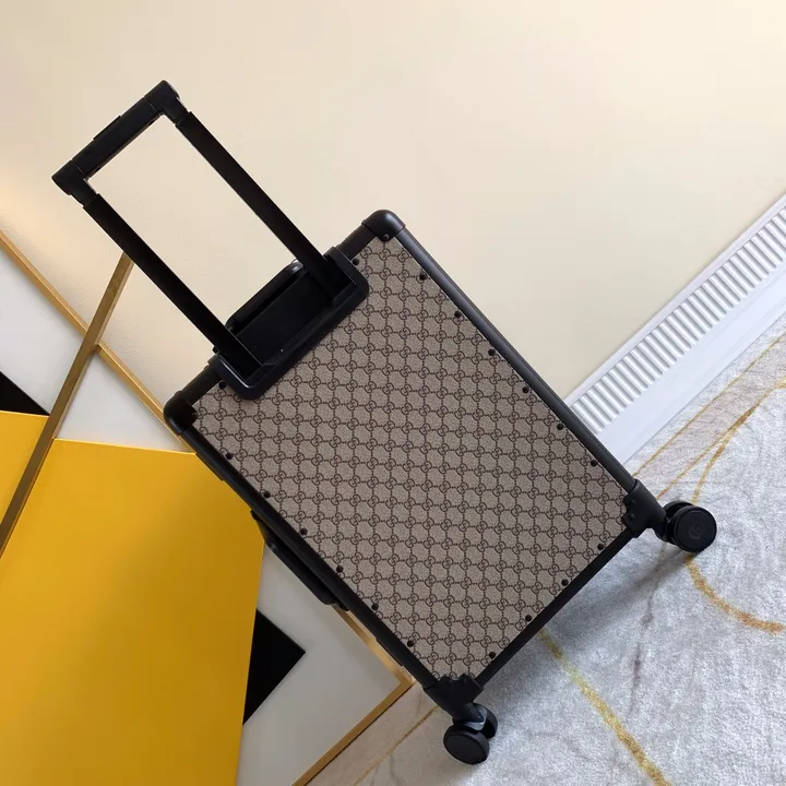 スーパーコピー グッチ スーツケース