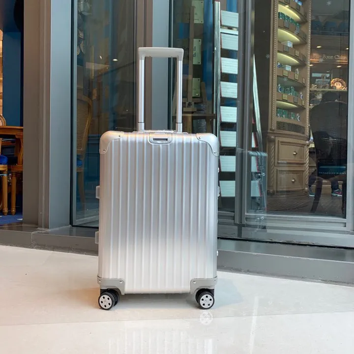 スーパーコピー リモワ スーツケース