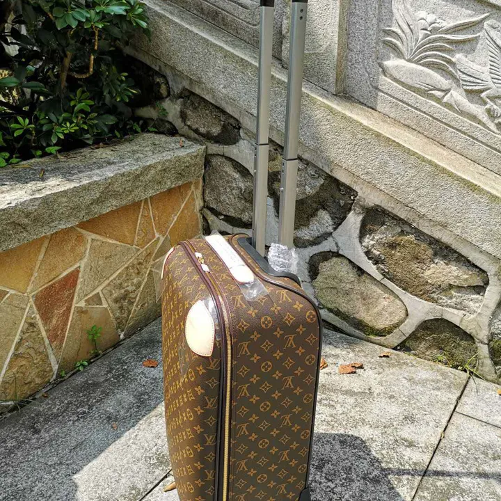スーパーコピー ルイヴィトン スーツケース