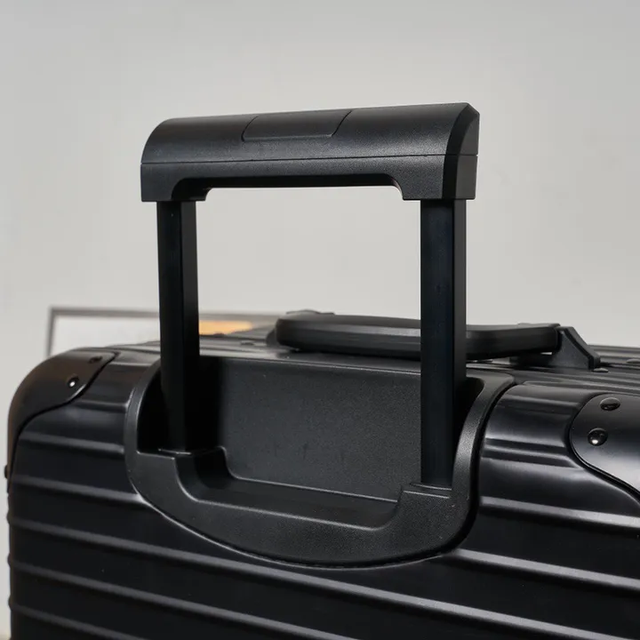 スーパーコピー リモワ スーツケース