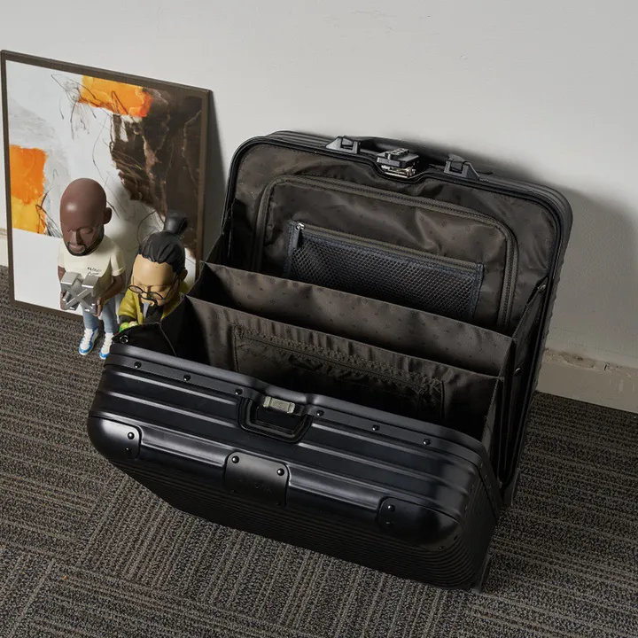 スーパーコピー リモワ スーツケース