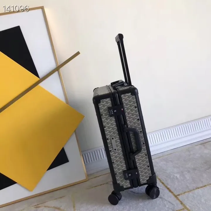 スーパーコピー フェンディ スーツケース