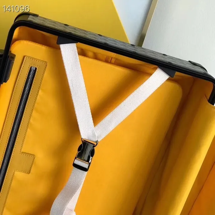 スーパーコピー フェンディ スーツケース