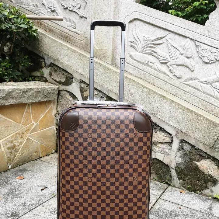 スーパーコピー ルイヴィトン スーツケース