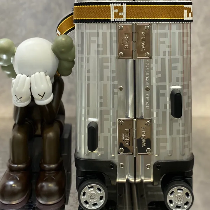 スーパーコピー ディオール スーツケース