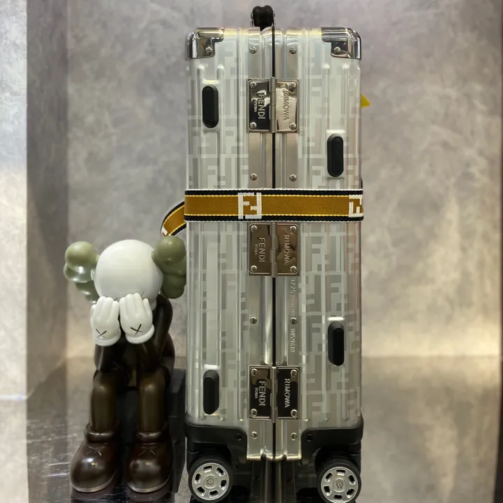 スーパーコピー ディオール スーツケース