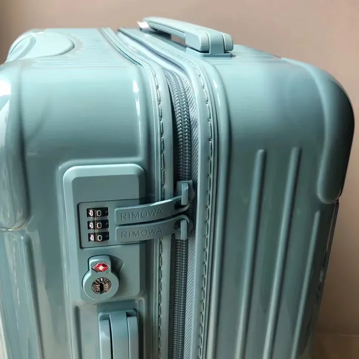 スーパーコピー リモワ スーツケース