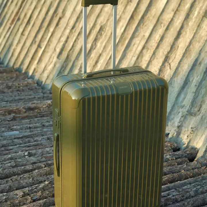 スーパーコピー リモワ スーツケース