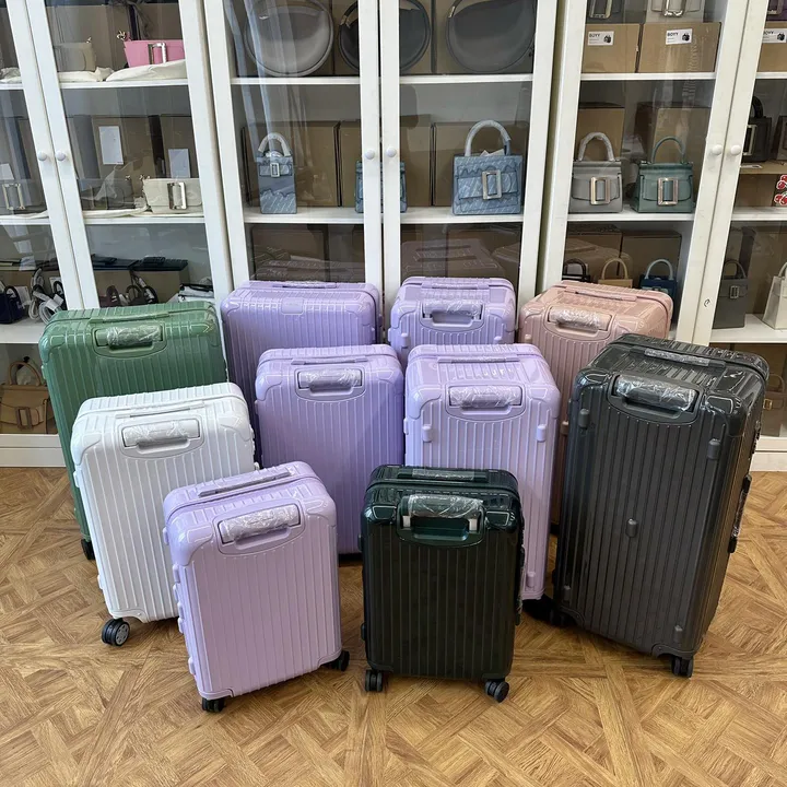 スーパーコピー リモワ スーツケース