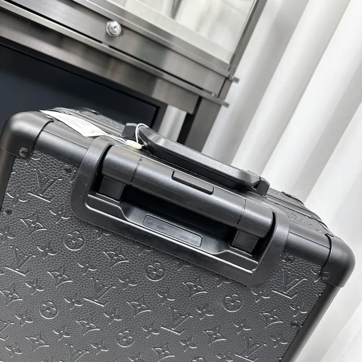 スーパーコピー ルイヴィトン スーツケース