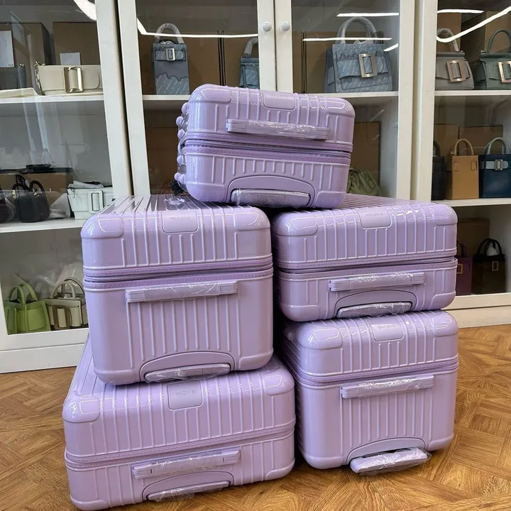 スーパーコピー リモワ スーツケース