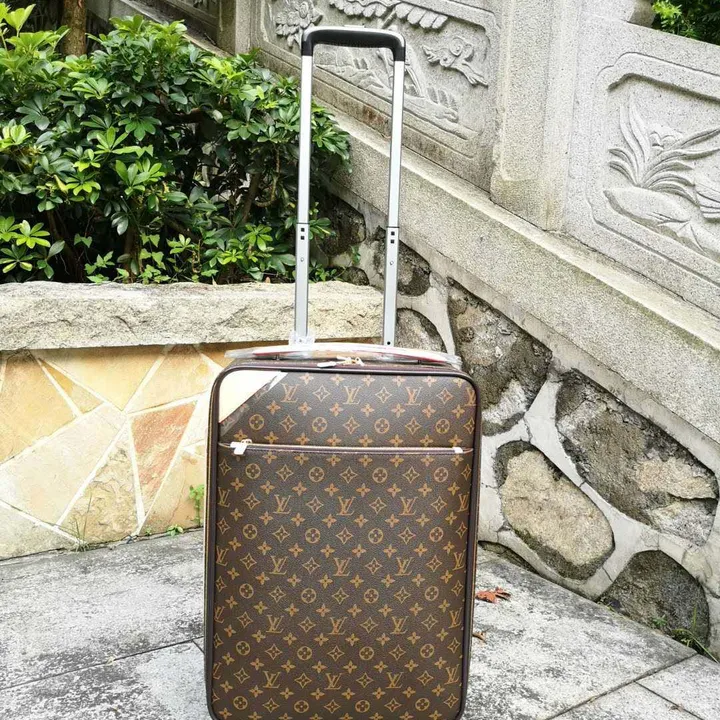 スーパーコピー ルイヴィトン スーツケース