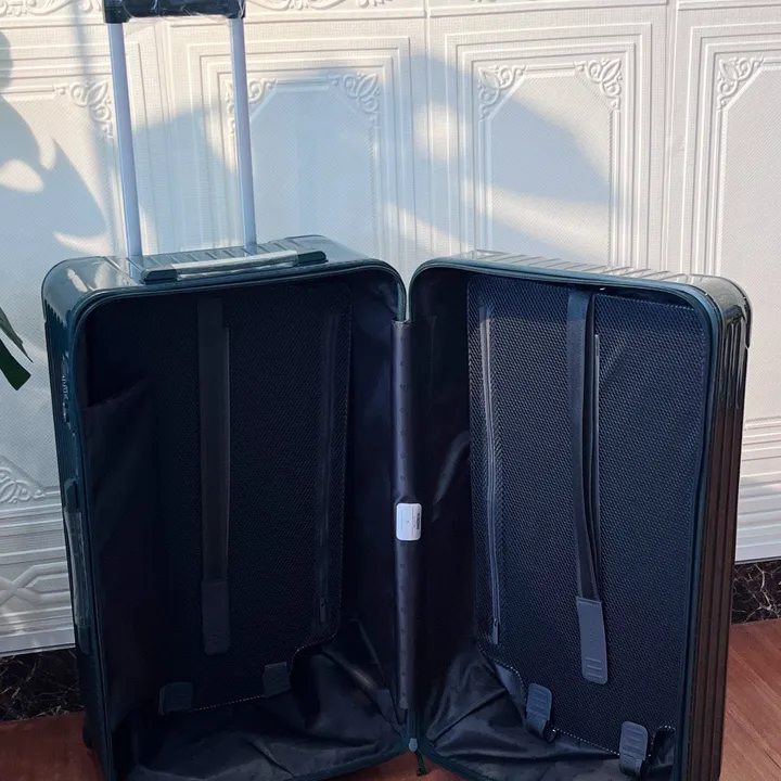 スーパーコピー リモワ スーツケース