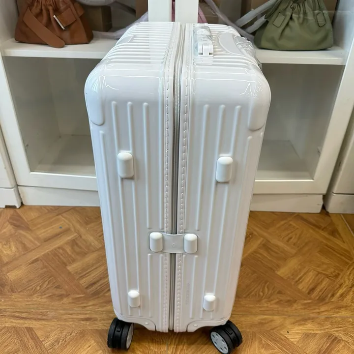 スーパーコピー リモワ スーツケース