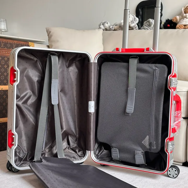 スーパーコピー リモワ スーツケース