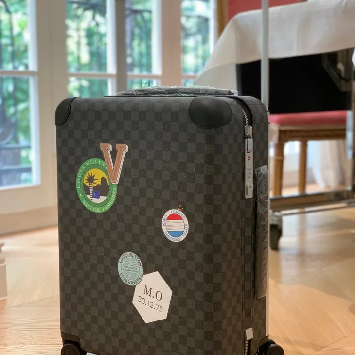 スーパーコピー ルイヴィトン スーツケース