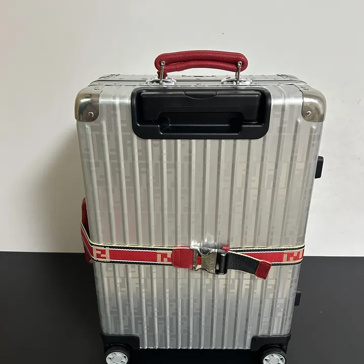 スーパーコピー ディオール スーツケース