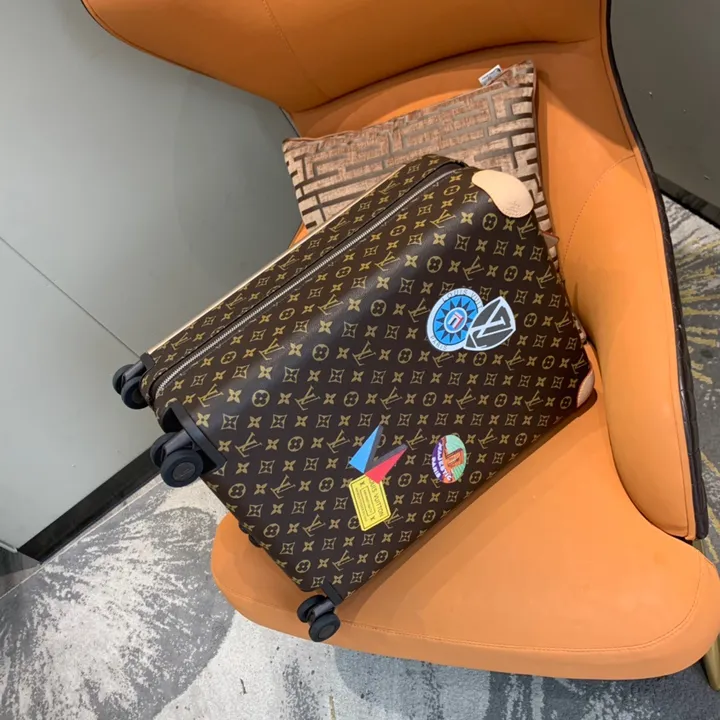 スーパーコピー ルイヴィトン スーツケース