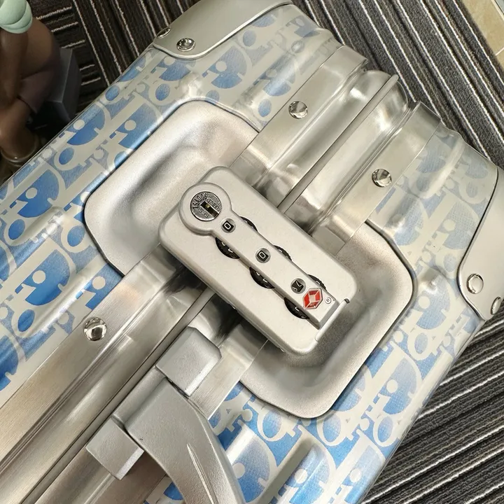 スーパーコピー ディオール スーツケース