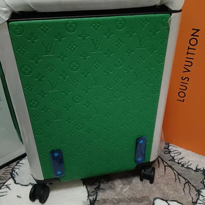 スーパーコピー ルイヴィトン スーツケース