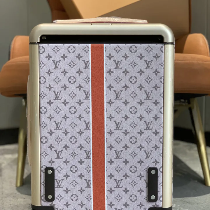 スーパーコピー ルイヴィトン スーツケース
