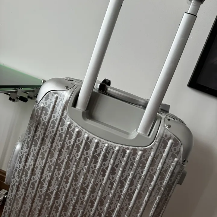 スーパーコピー グッチ スーツケース