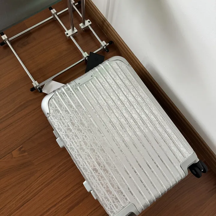 スーパーコピー グッチ スーツケース