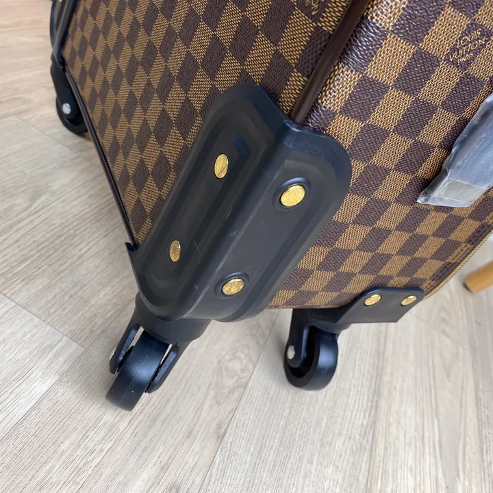 スーパーコピー ルイヴィトン スーツケース
