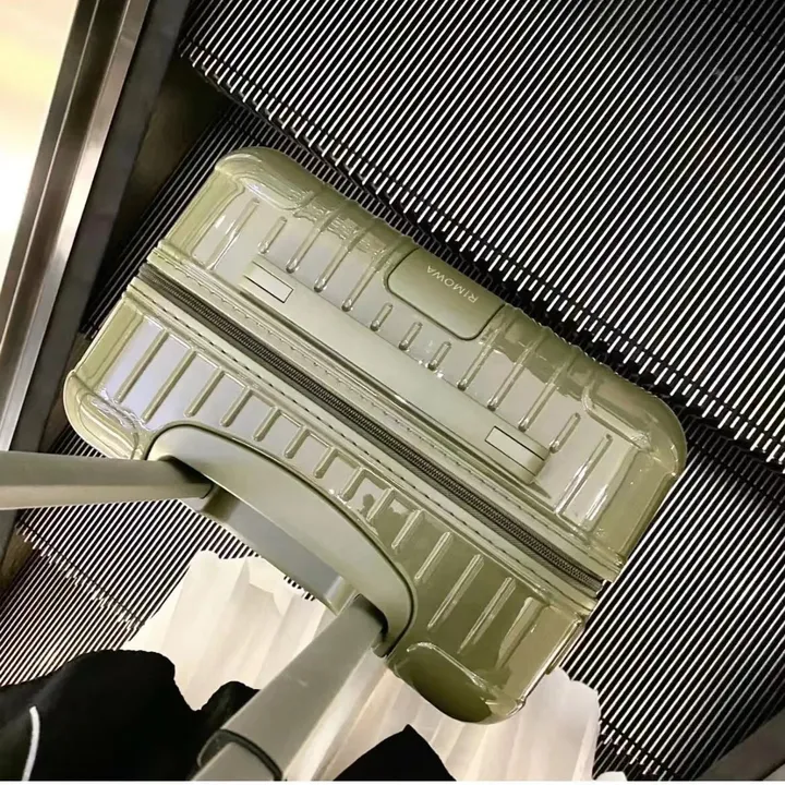 スーパーコピー リモワ スーツケース