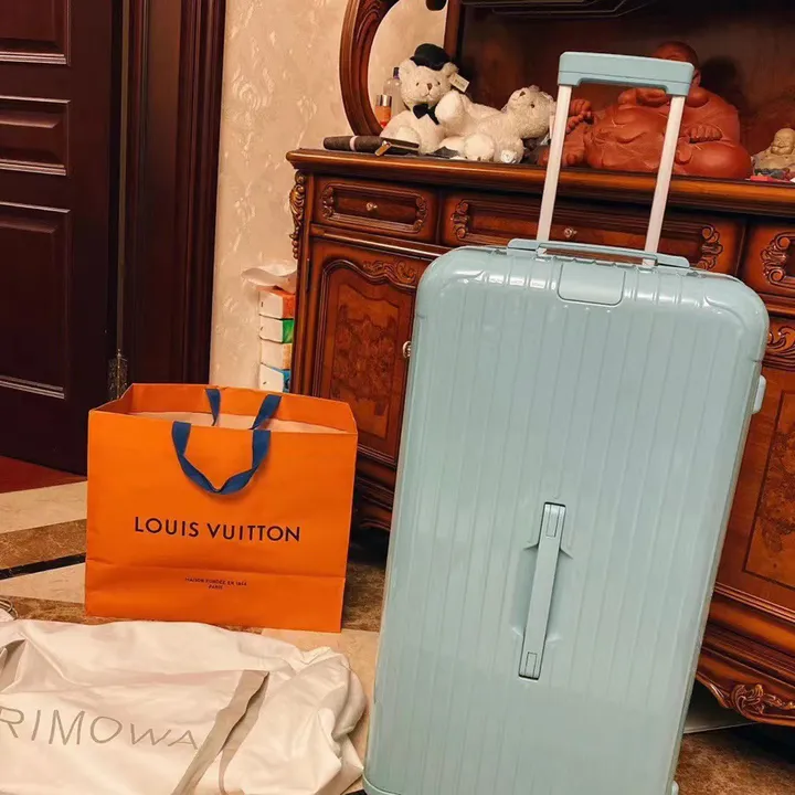 スーパーコピー リモワ スーツケース