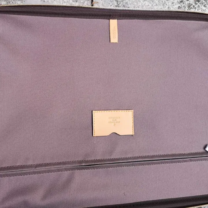 スーパーコピー ルイヴィトン スーツケース