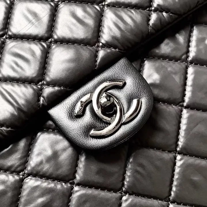 スーパーコピー シャネル スーツケース